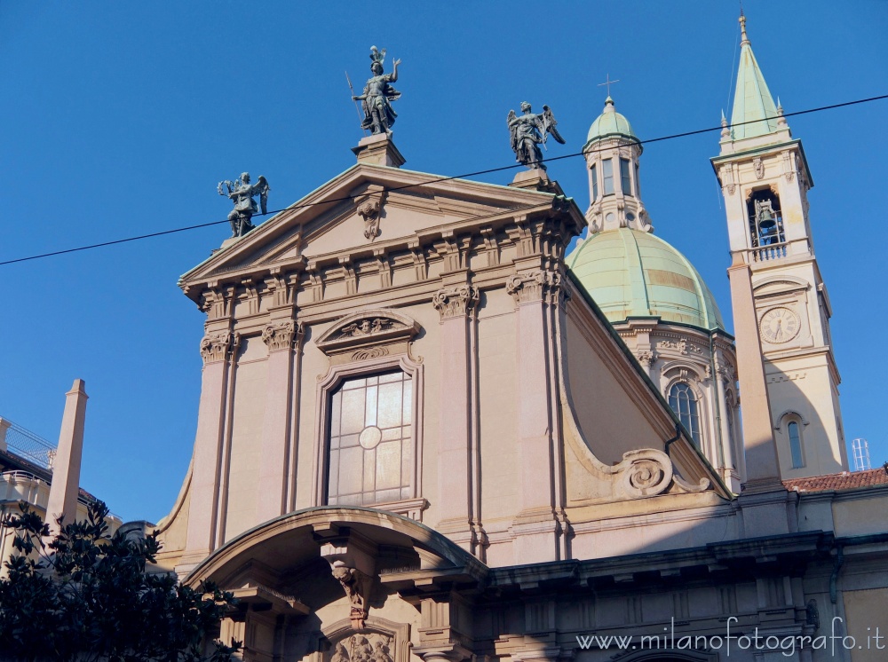 Milano - Parte superiore della facciata della Chiesa di San Giorgio al Palazzo